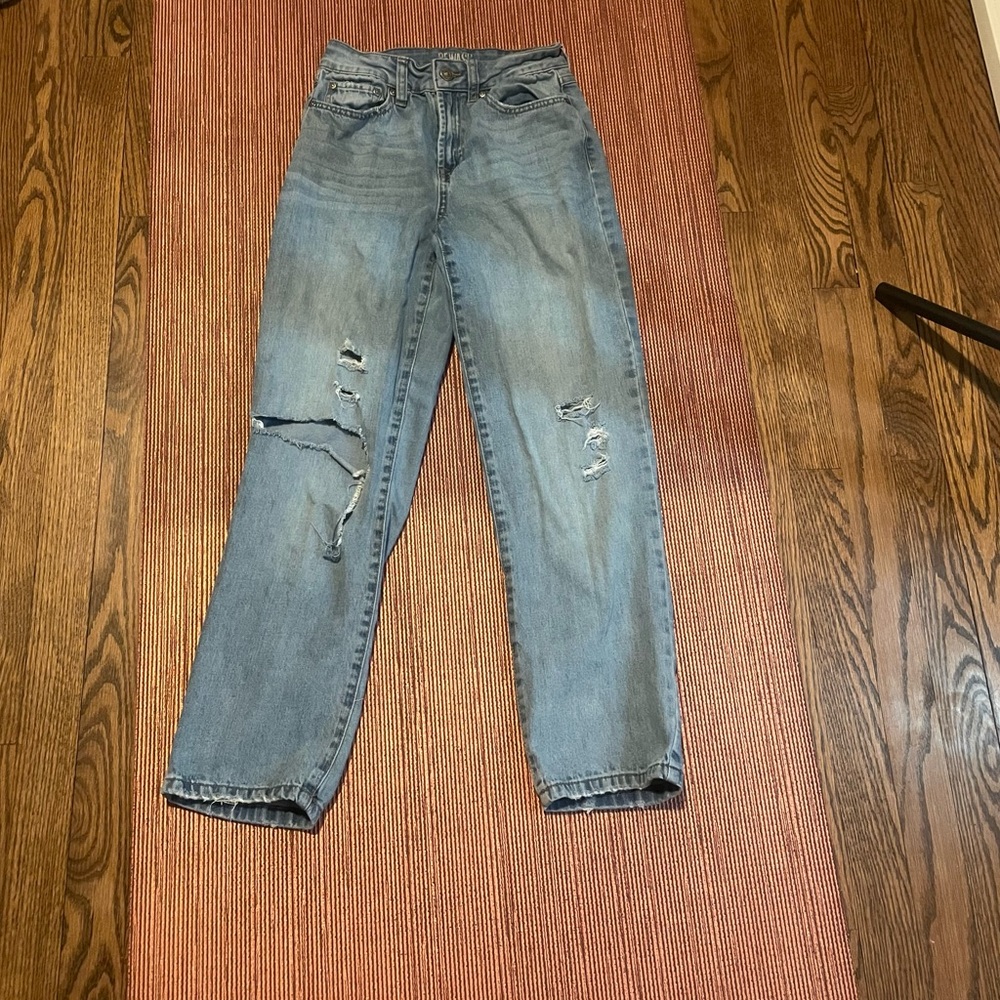 Wide leg ripped jeans